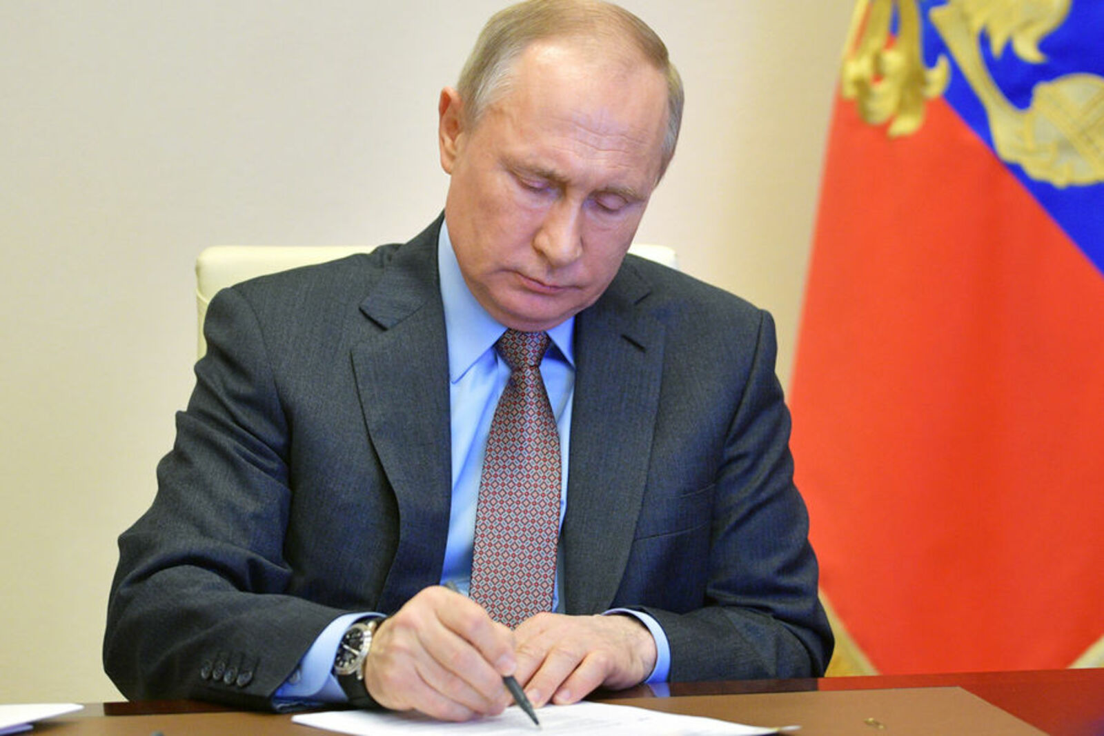 Путин подписал указ о службе в рядах российской армии иностранцев