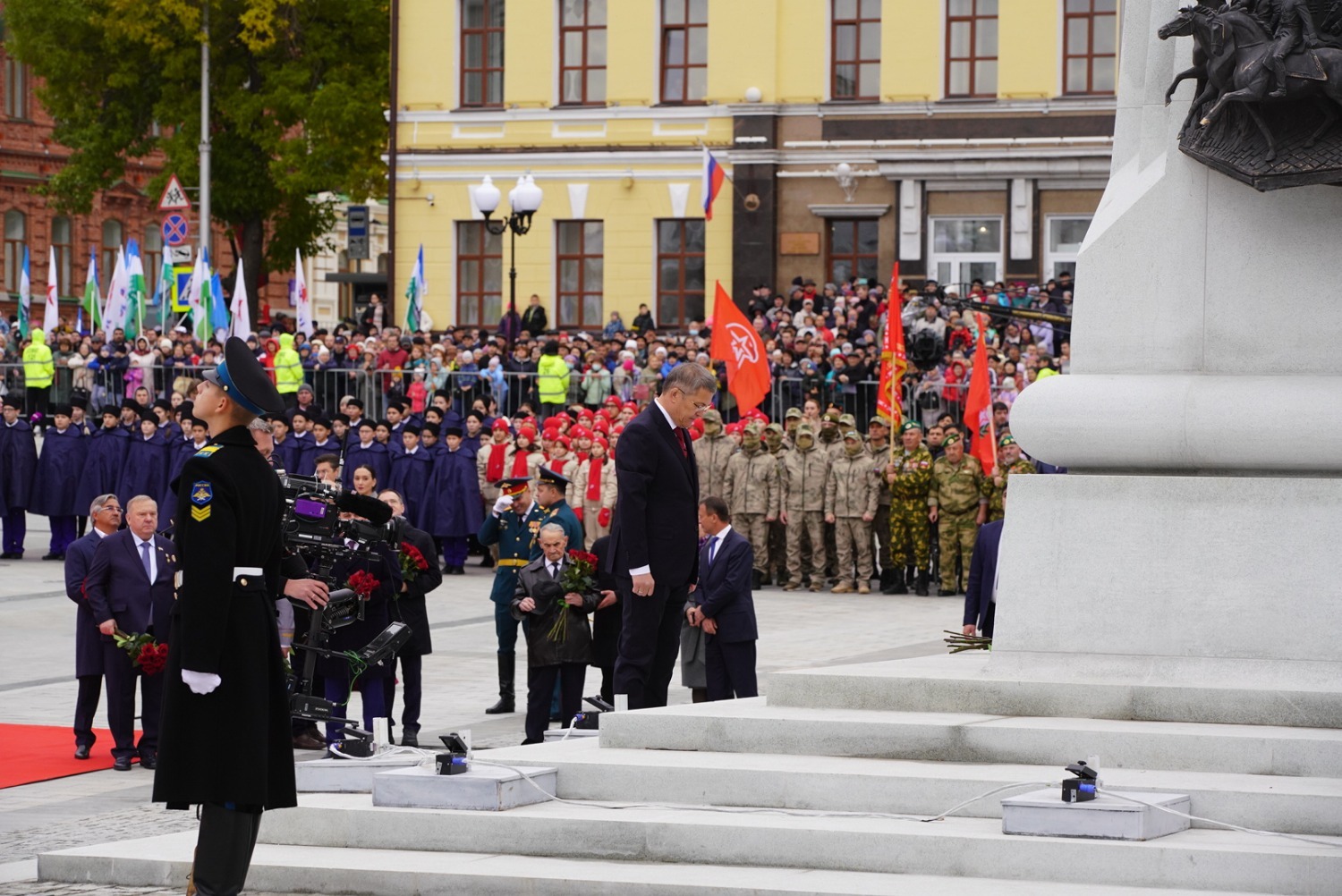 Олег Яровиков