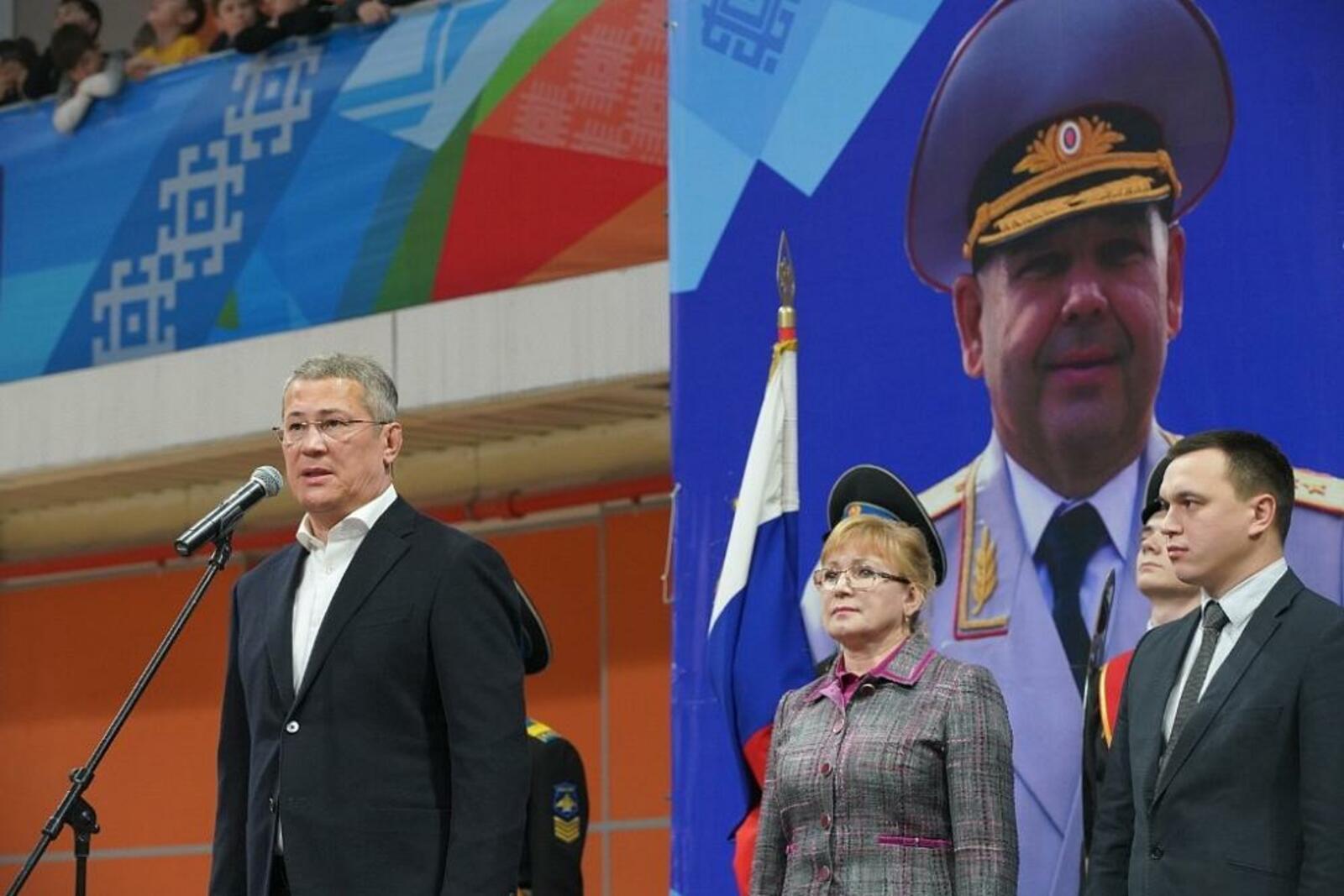 Олег Яровиков