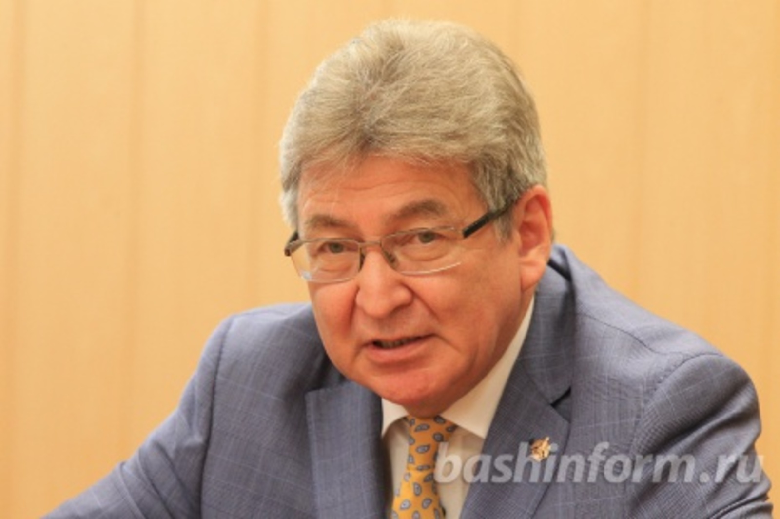 Олег Яровиков