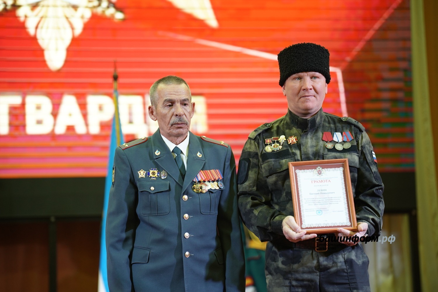 Олег Яровиков