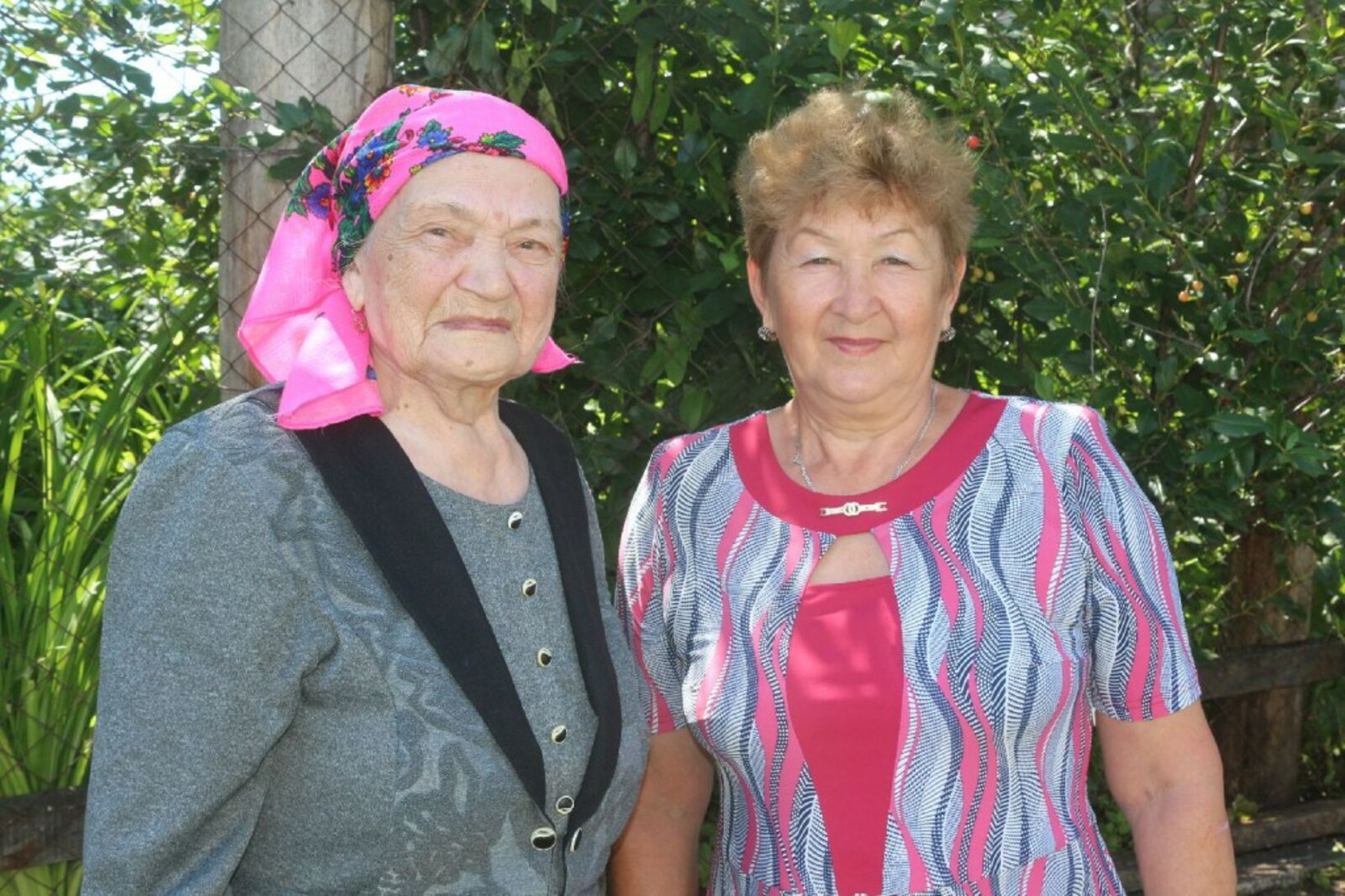 "Зульфия мне, как дочь родная", - говорит 90-летняя долгожительница.