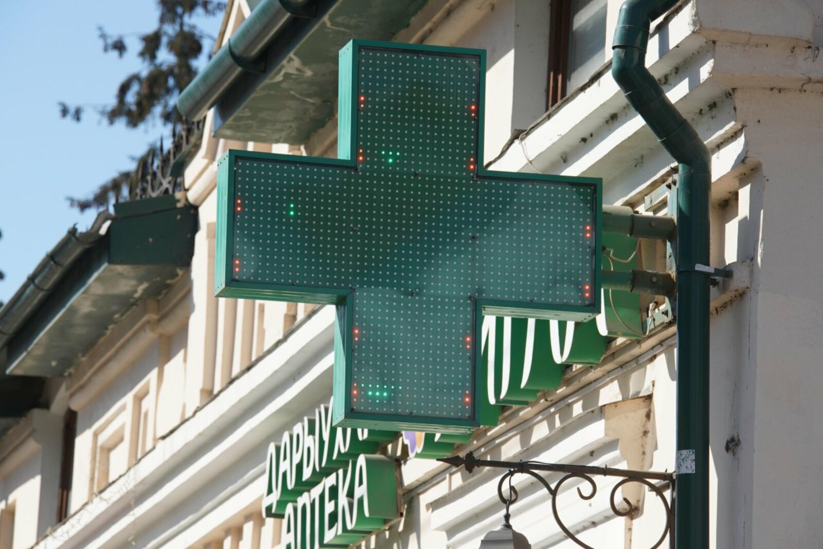 Олег Яровиков