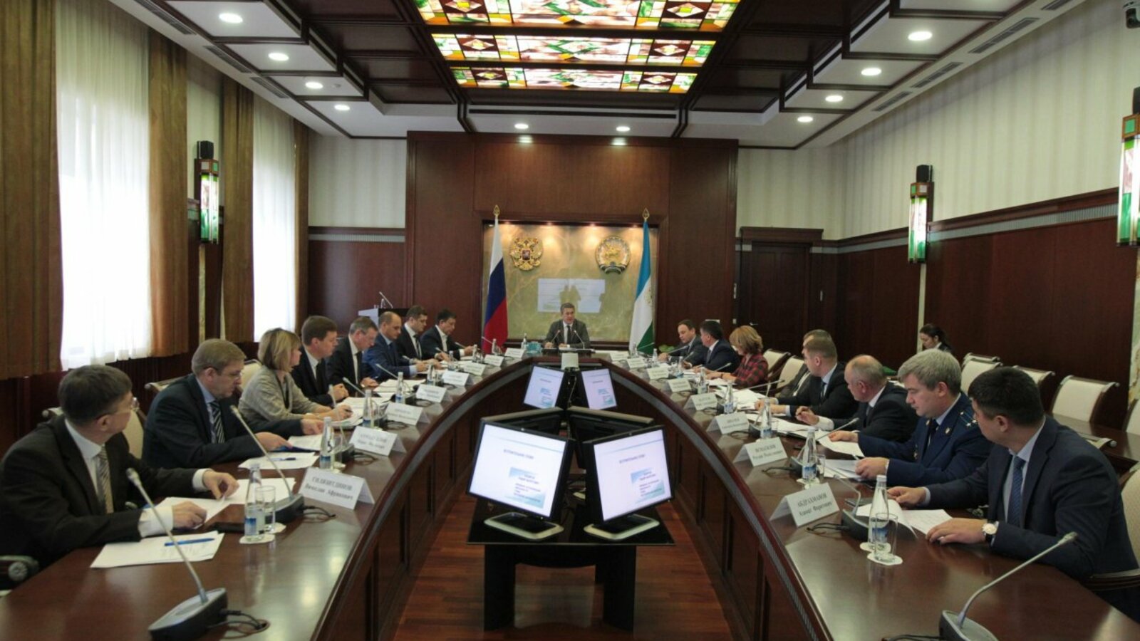 Олег Яровиков