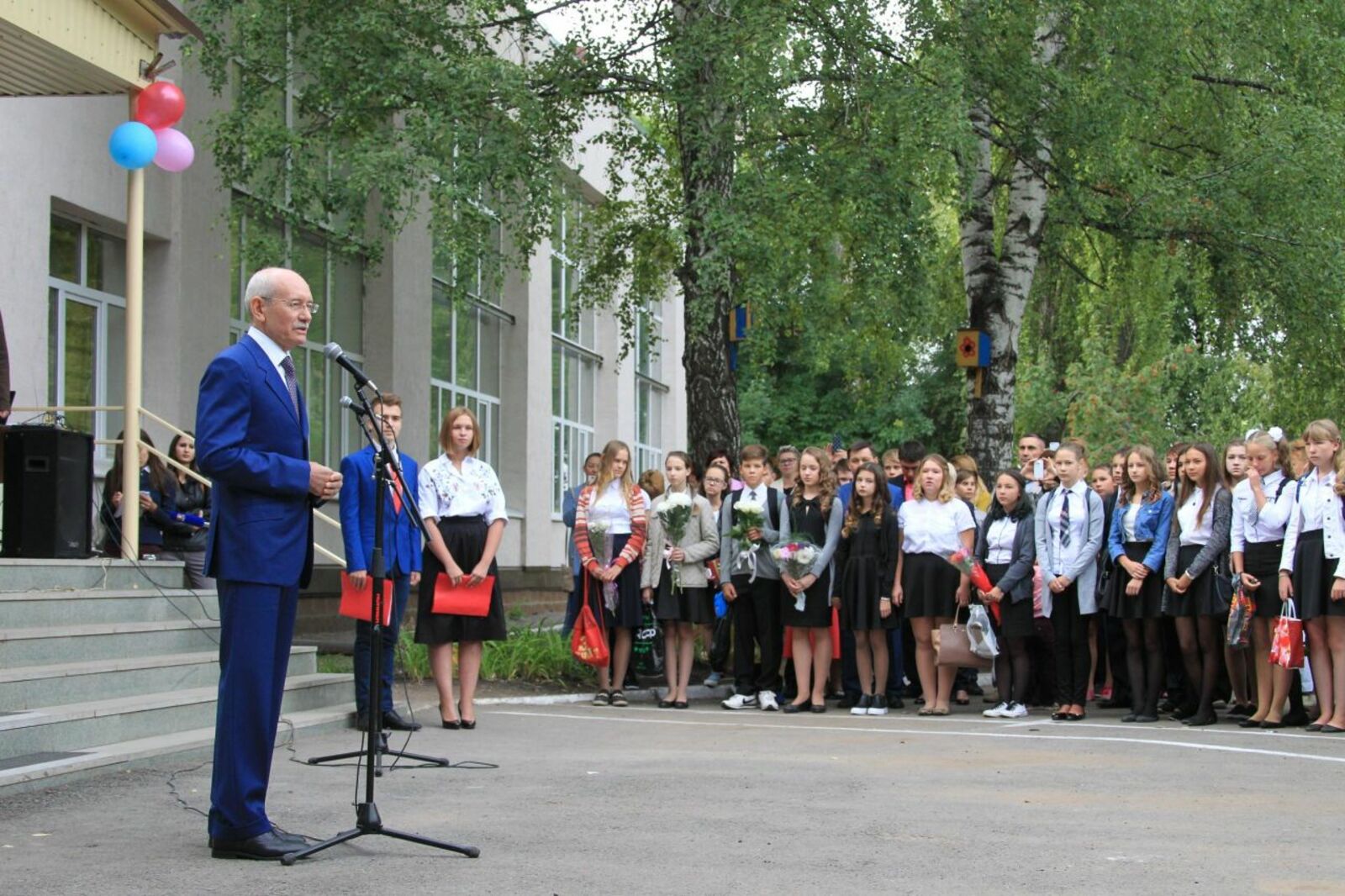 Олег Яровиков