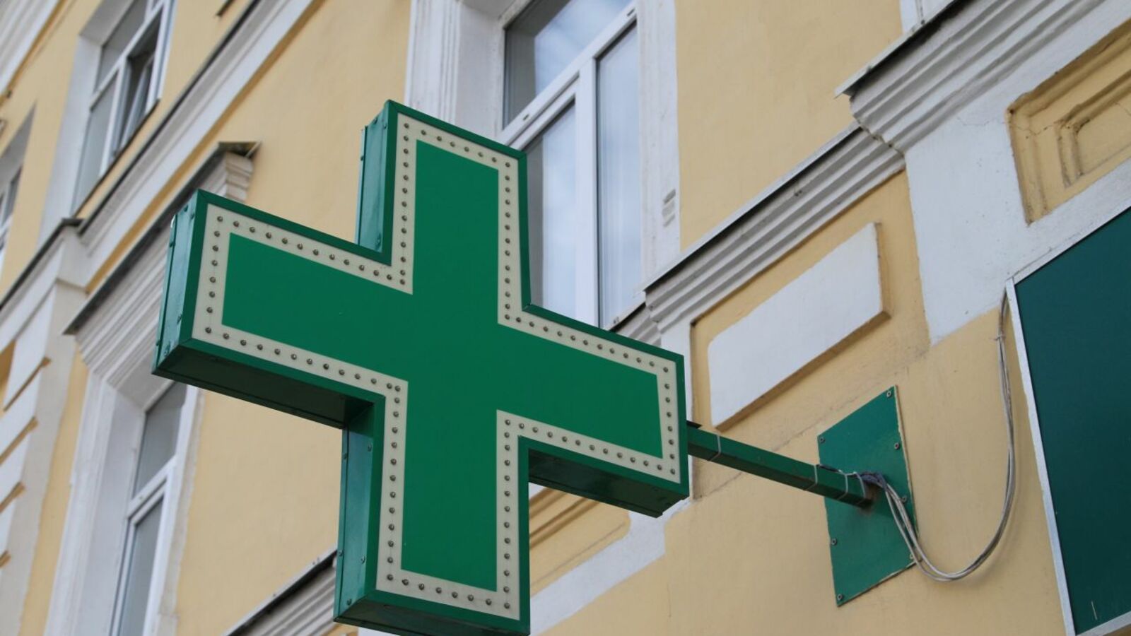 Олег Яровиков