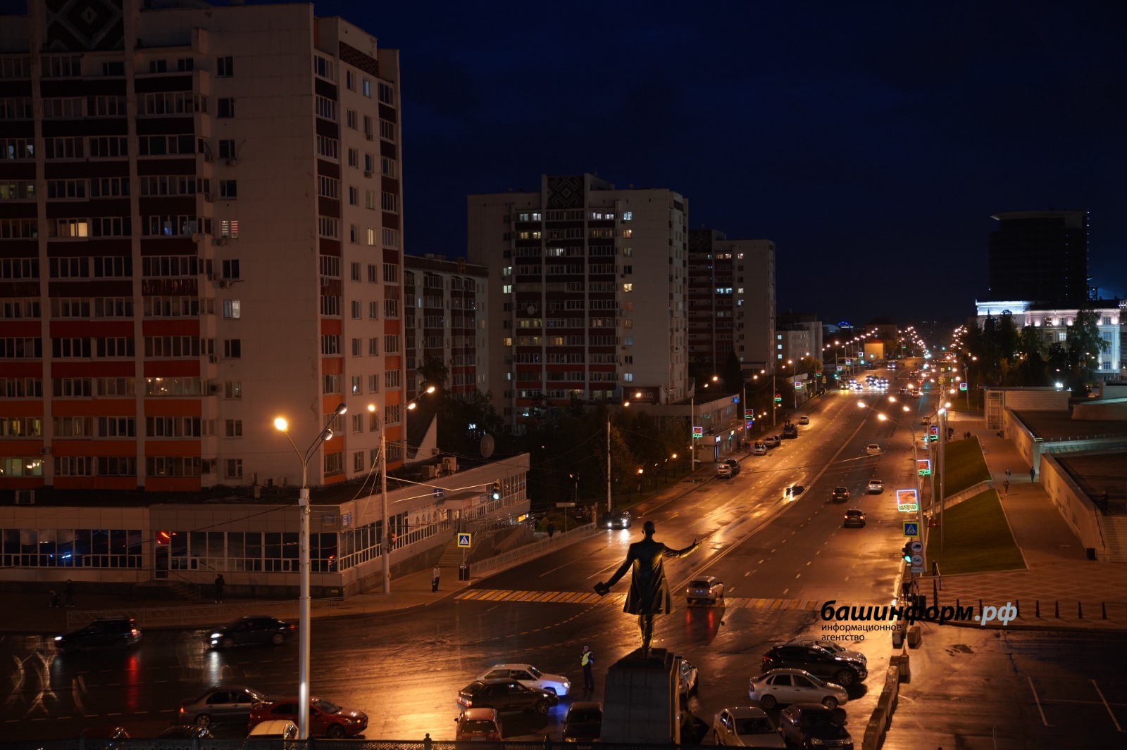 Олег Яровиков