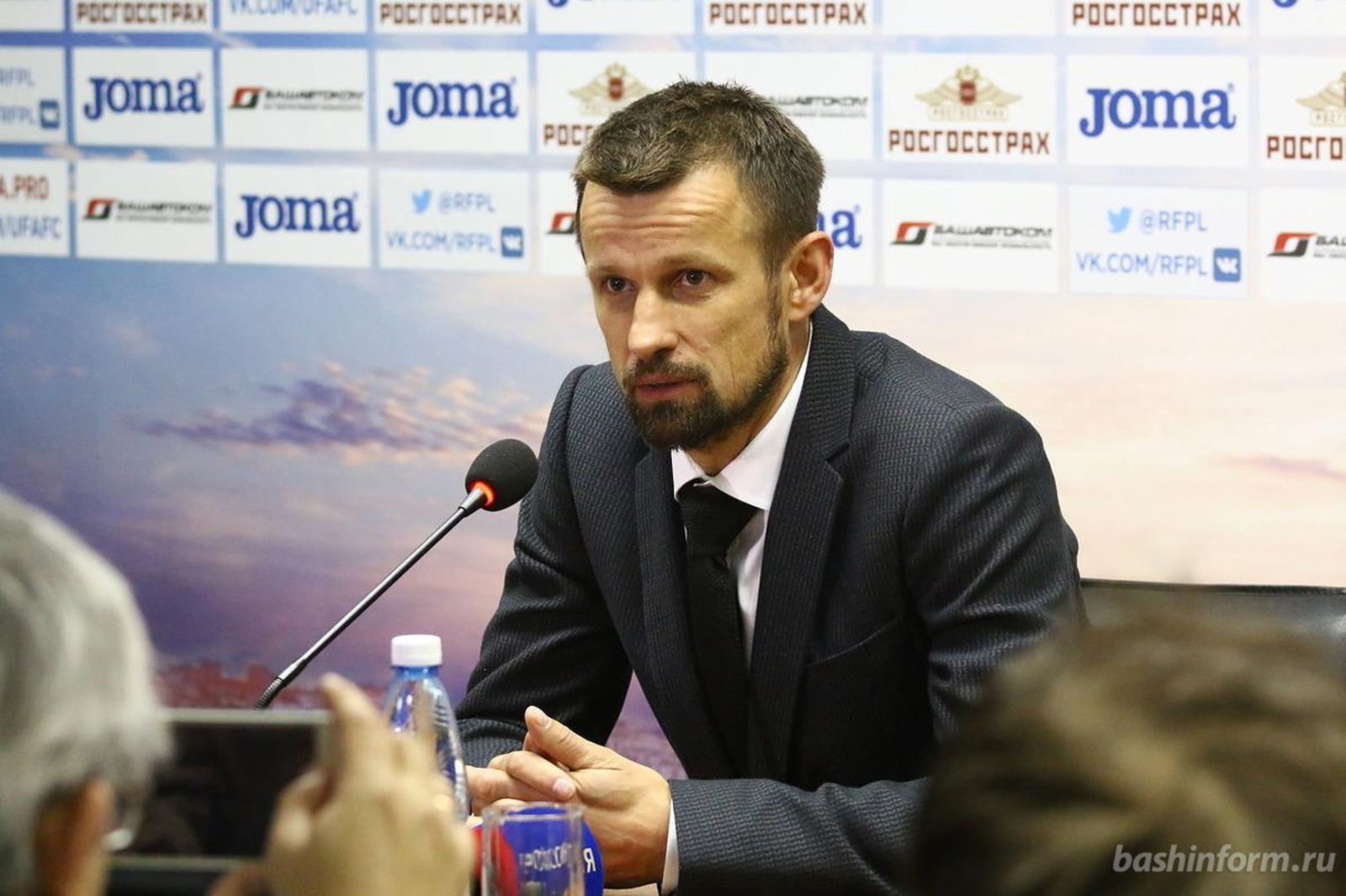 Олег Яровиков