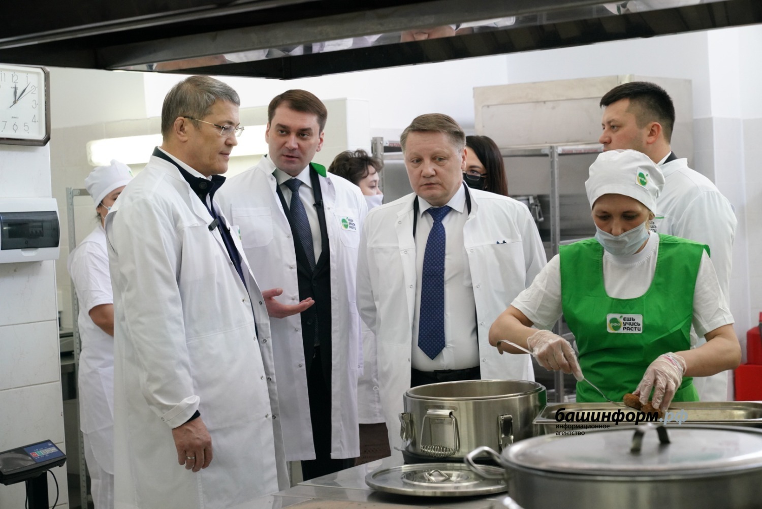 Олег Яровиков