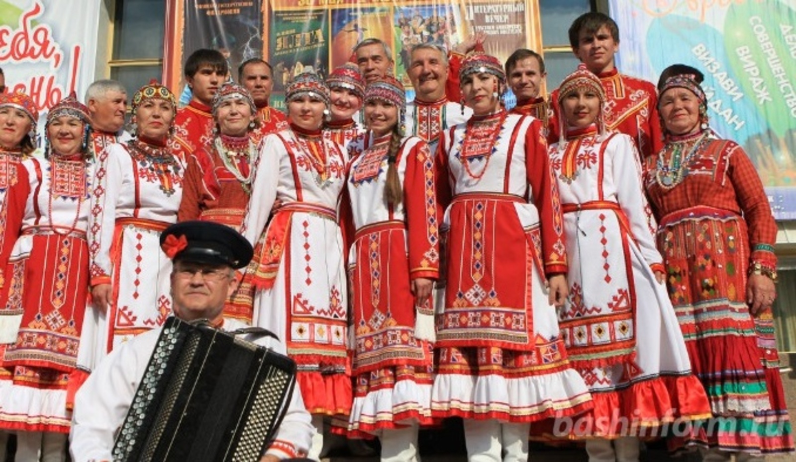 Олег Яровиков