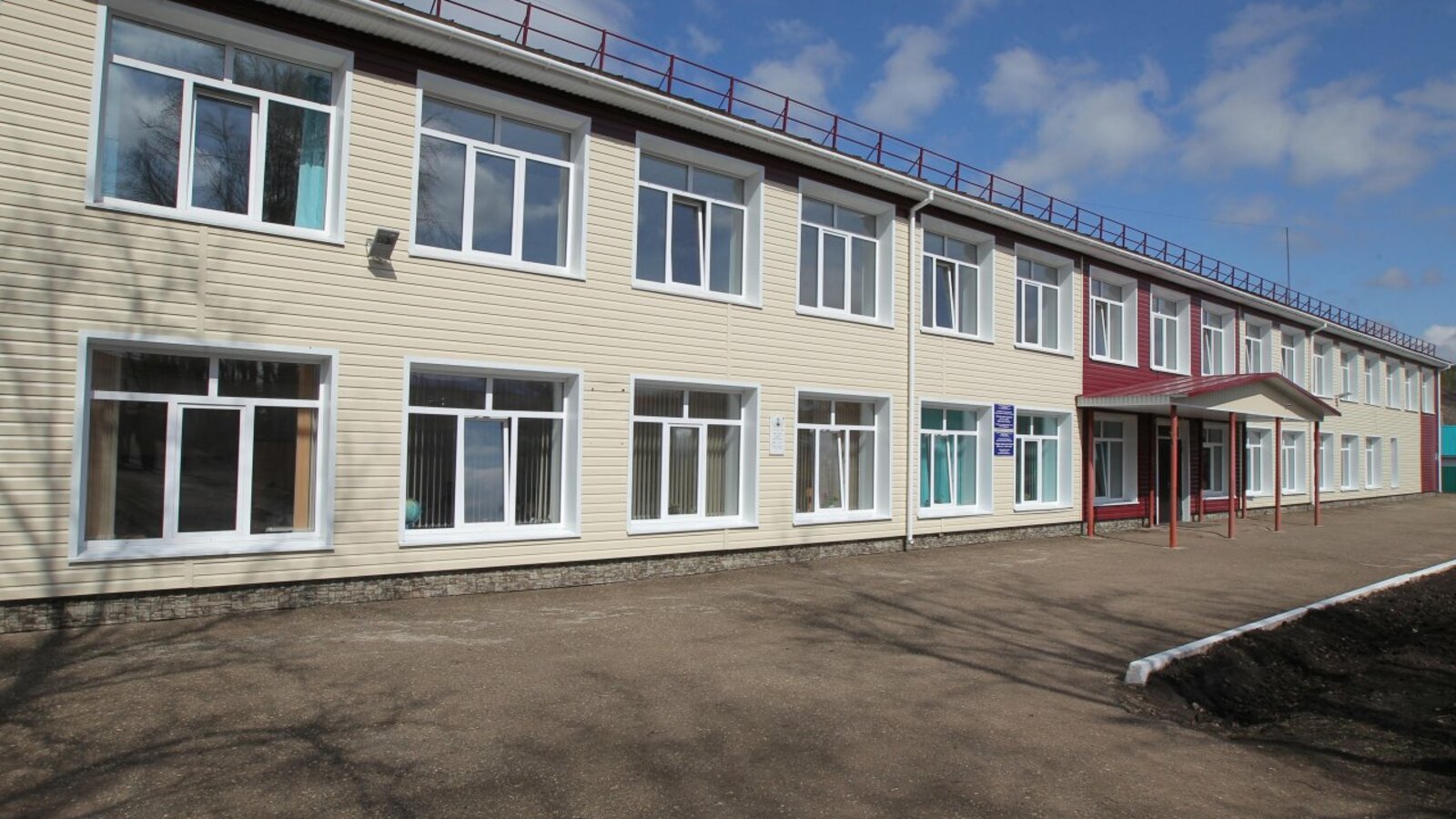 Олег Яровиков