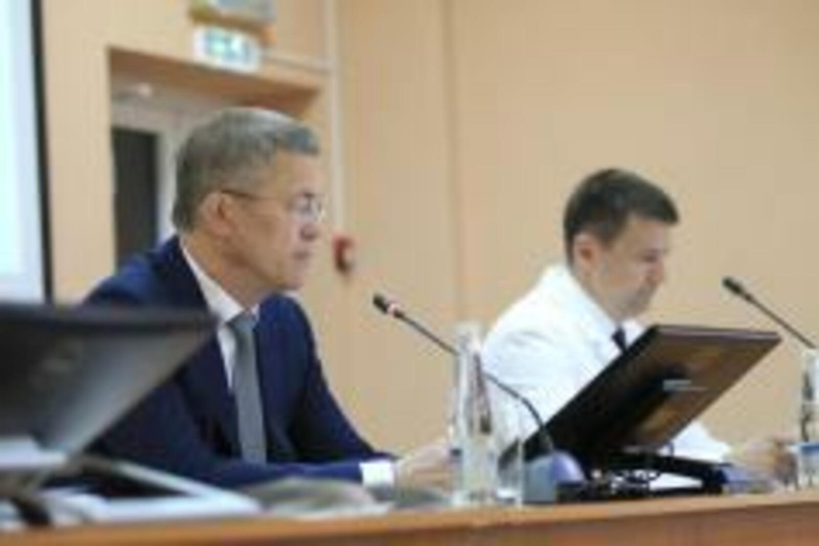Олег Яровиков