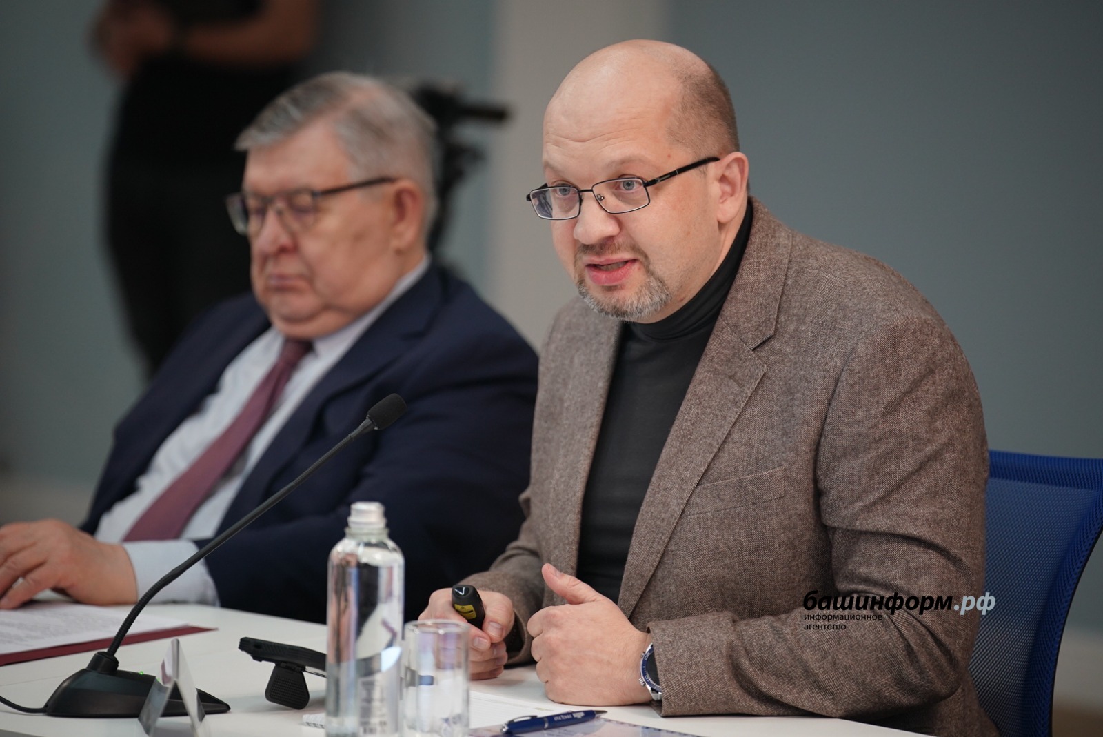 Олег Яровиков