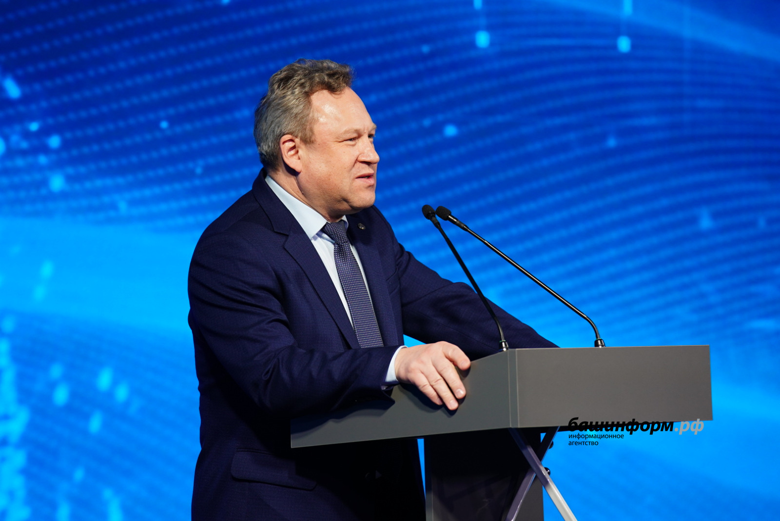 Олег Яровиков