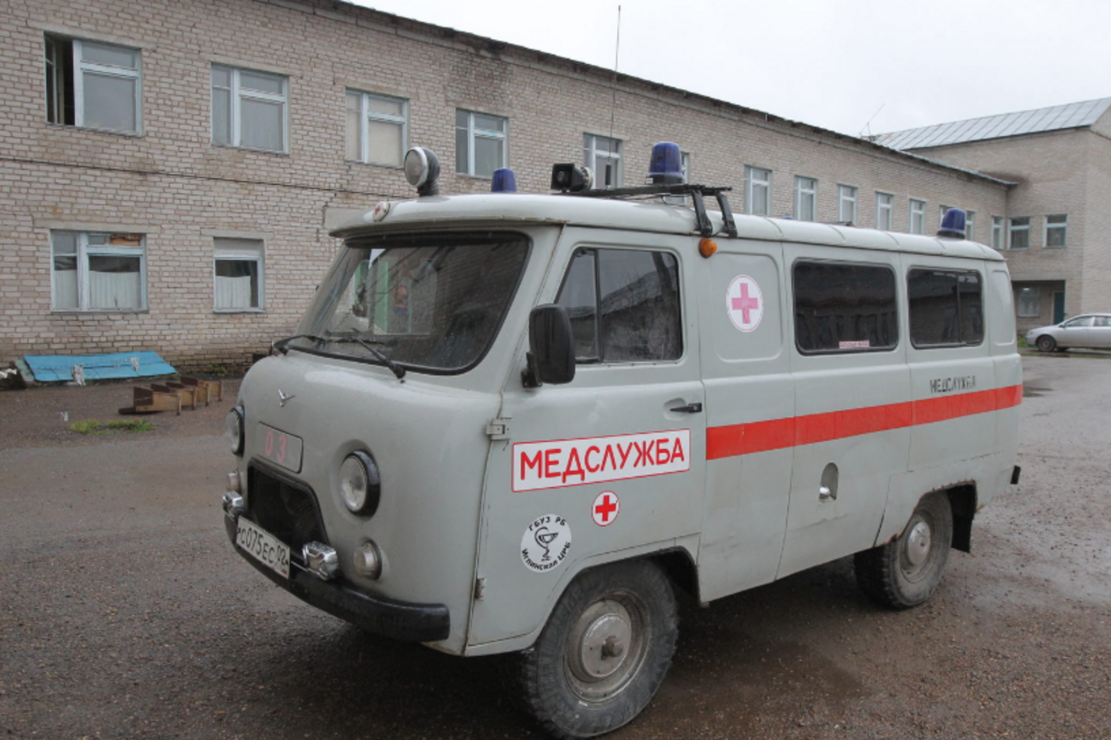 Олег Яровиков