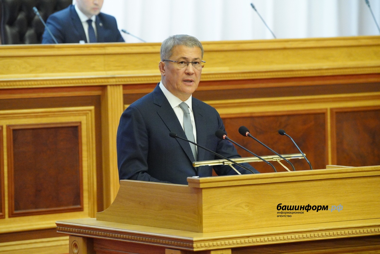 Олег Яровиков
