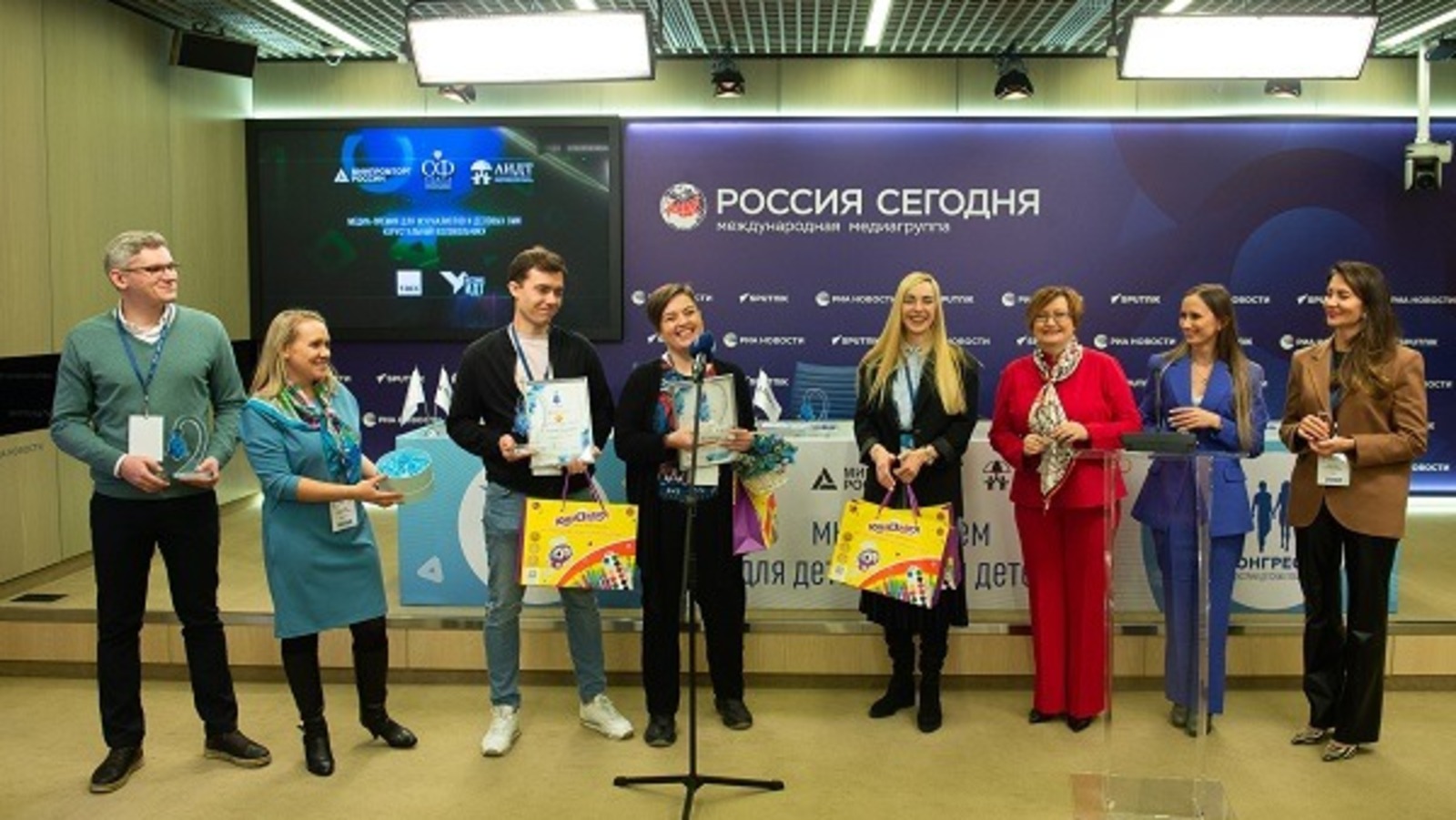 https://acgi.ru/