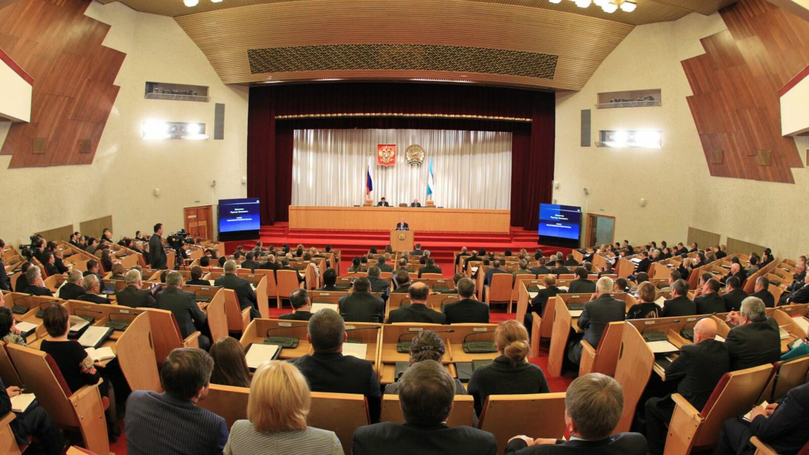 Олег Яровиков