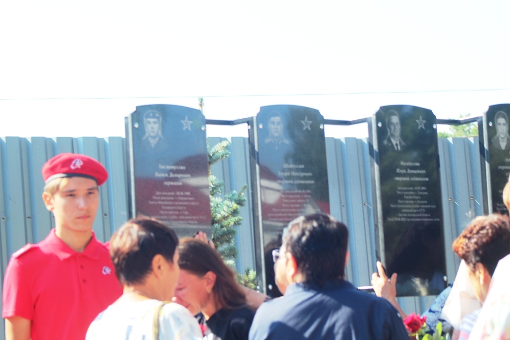 В Янауле открыли Аллею славы в память о павших воинах