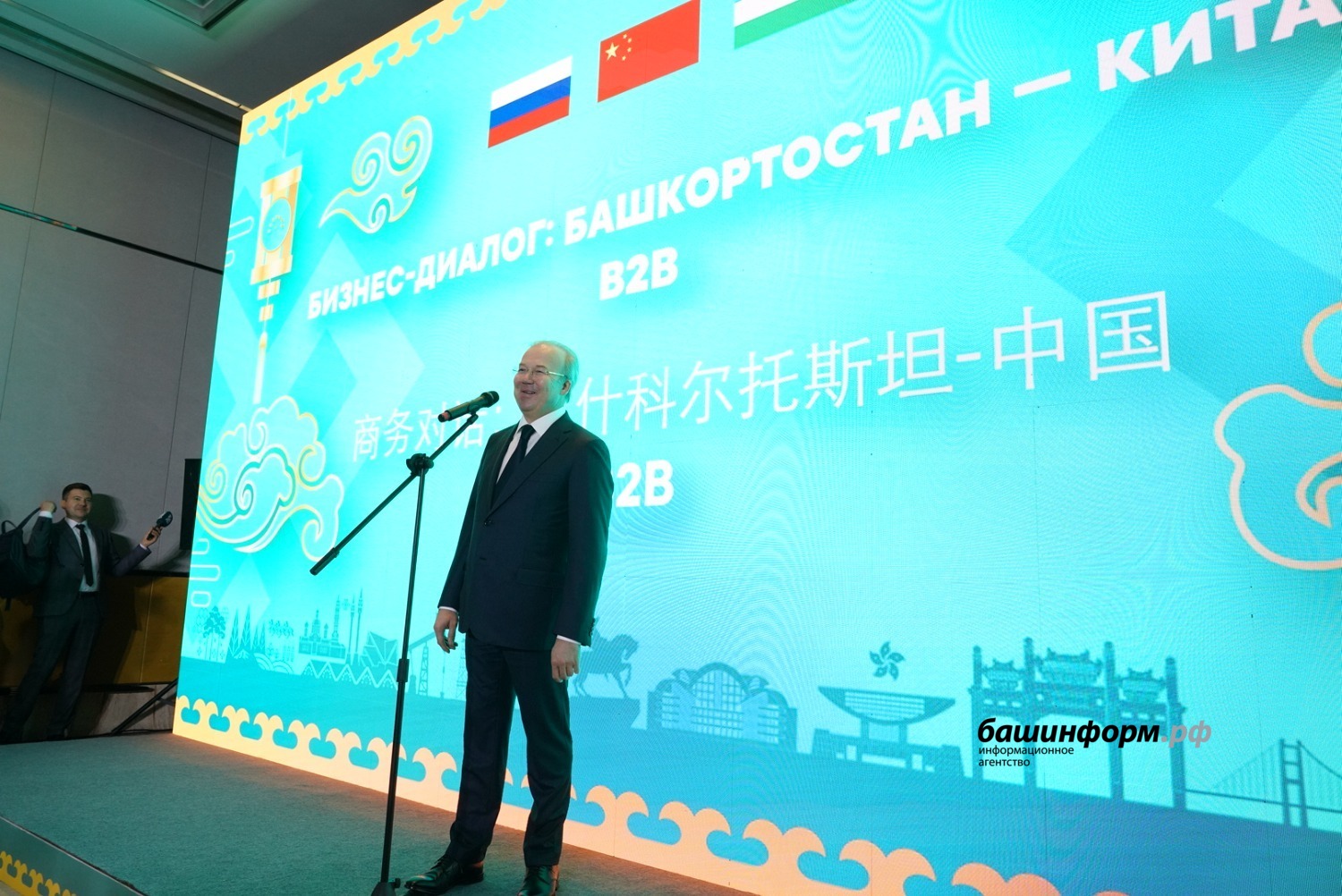 Олег Яровиков