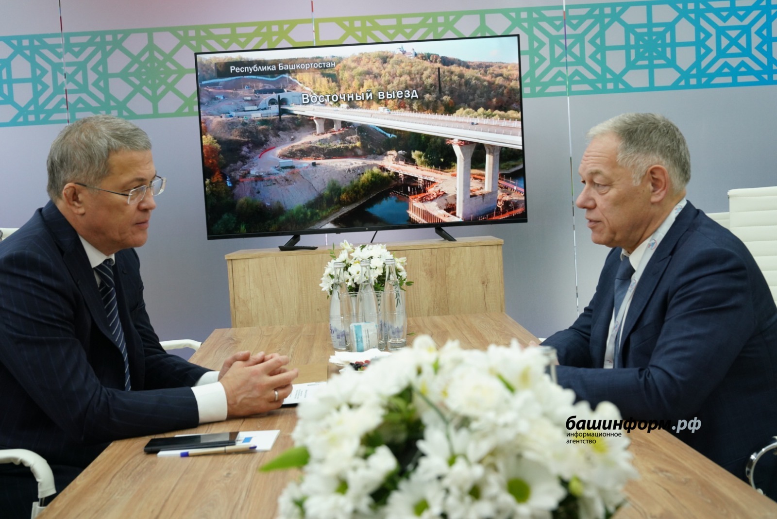 Олег Яровиков