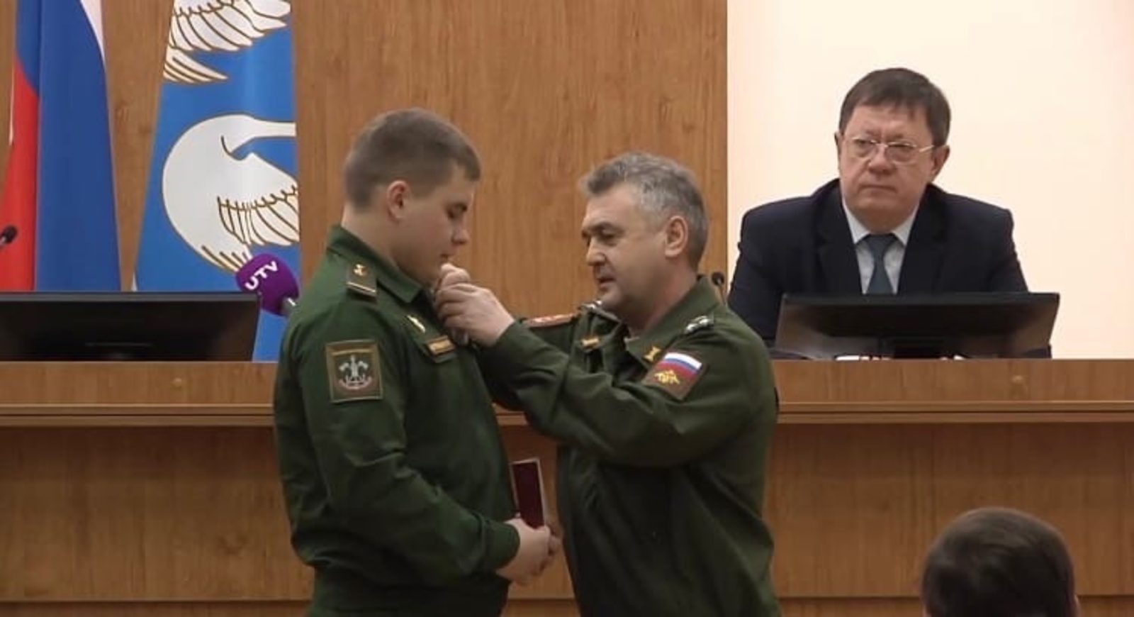 Участнику спецоперации из Стерлитамака вручили медаль Жукова за мужество и отвагу