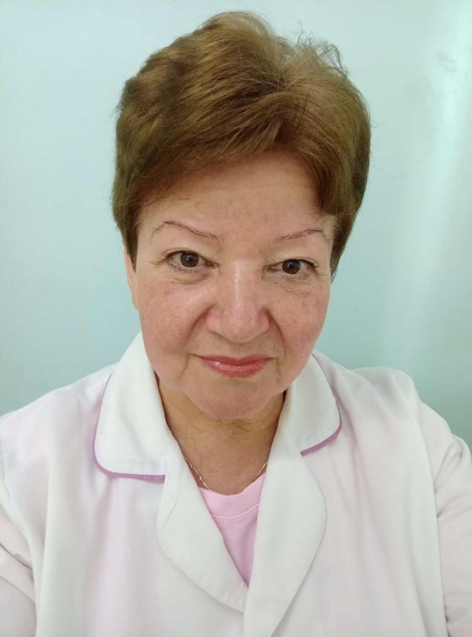 Медсестра Большеустьикинской больницы награждена медалью