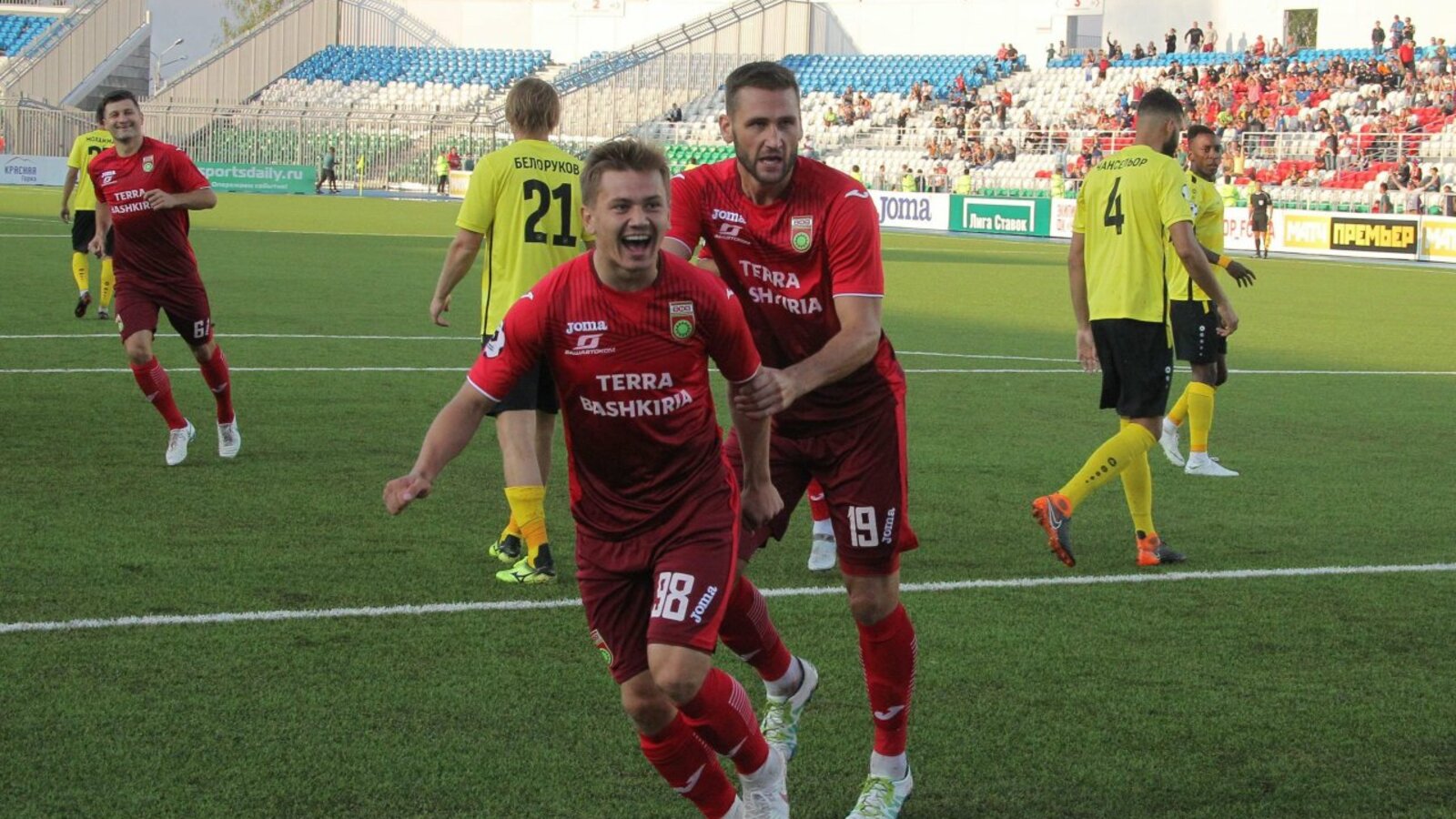 Олег Яровиков