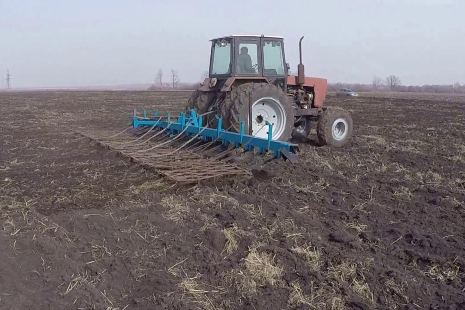 Картинка трактор с бороной