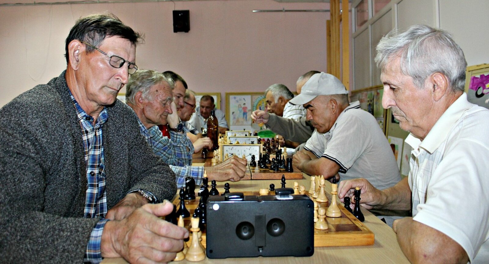 Шахматный турнир в районном Доме культуры.