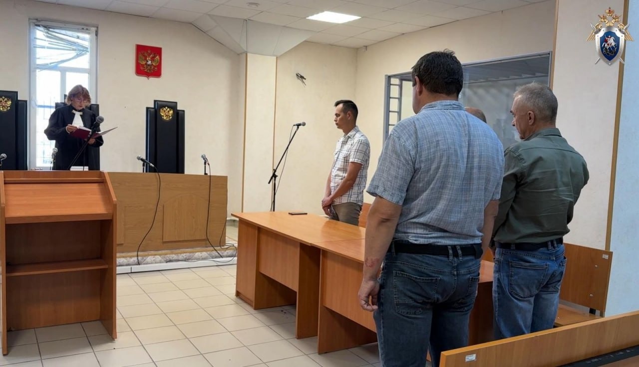 За смерть двух рабочих под Уфой, которых переехал поезд, в колонию отправили железнодорожников