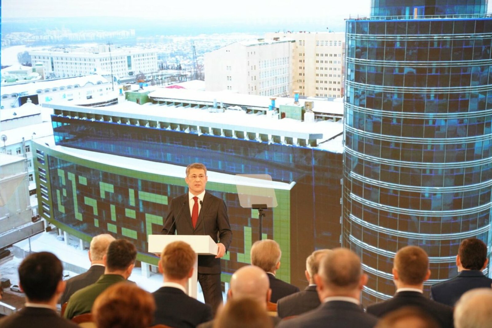 Олег Яровиков