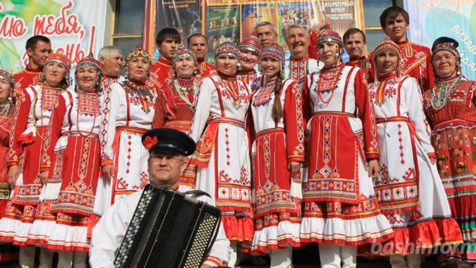 Олег Яровиков