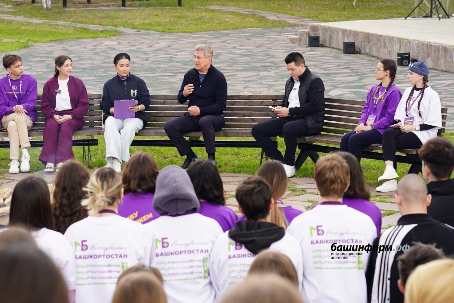 Олег Яровиков