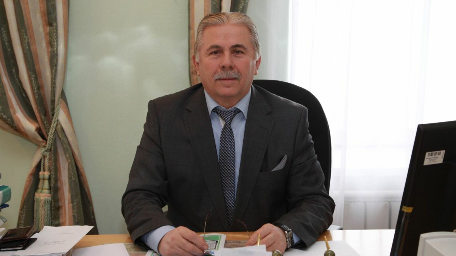 Олег Яровиков