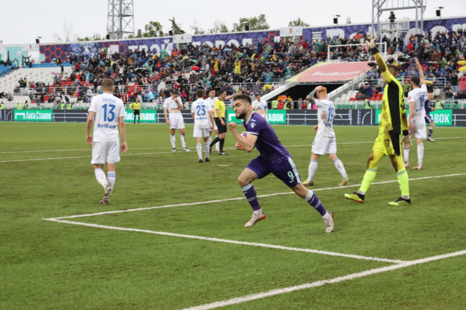 Валерий Шахов