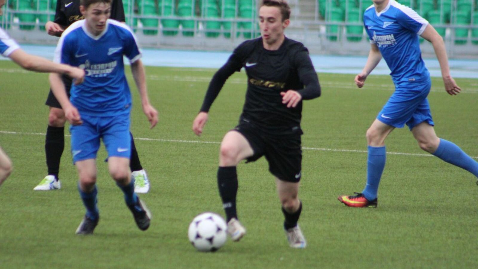 Дмитрий Слезин