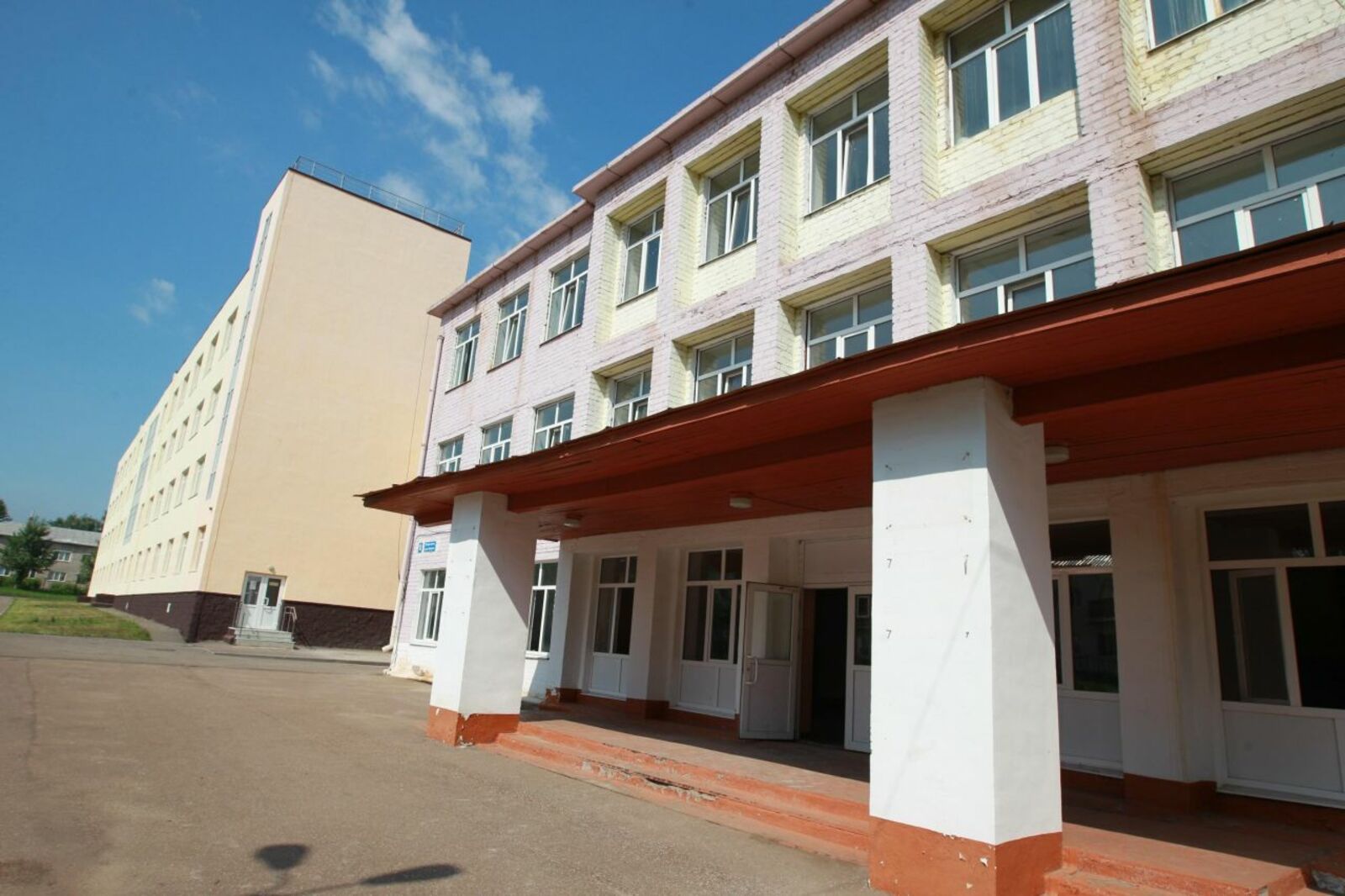 Олег Яровиков