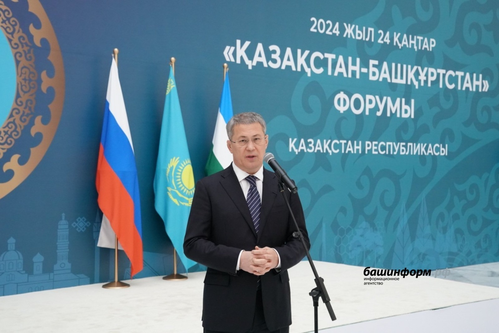 Олег Яровиков