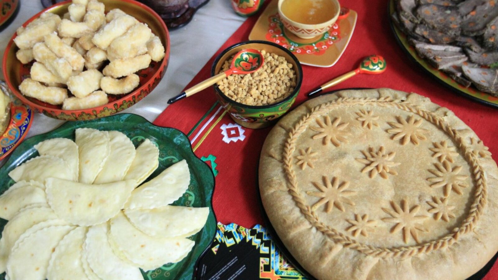 Олег Яровиков