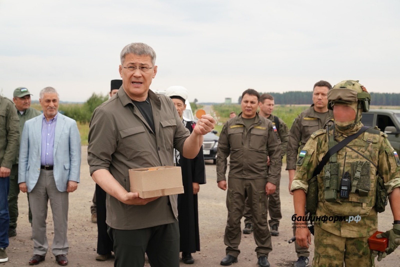 Для сильных мужчин: Радий Хабиров провел встречу с бойцами второго башкирского батальона