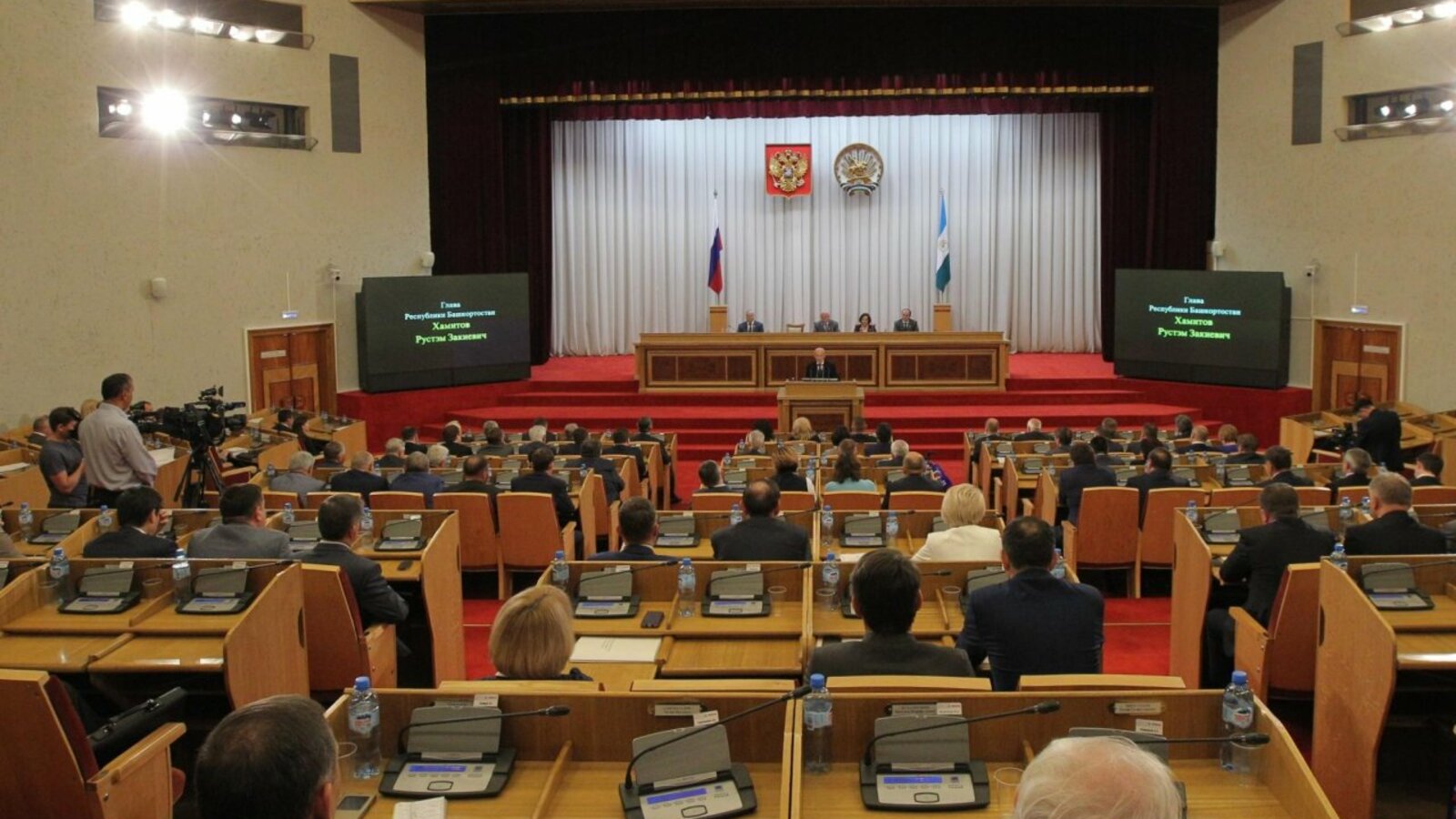 Олег Яровиков