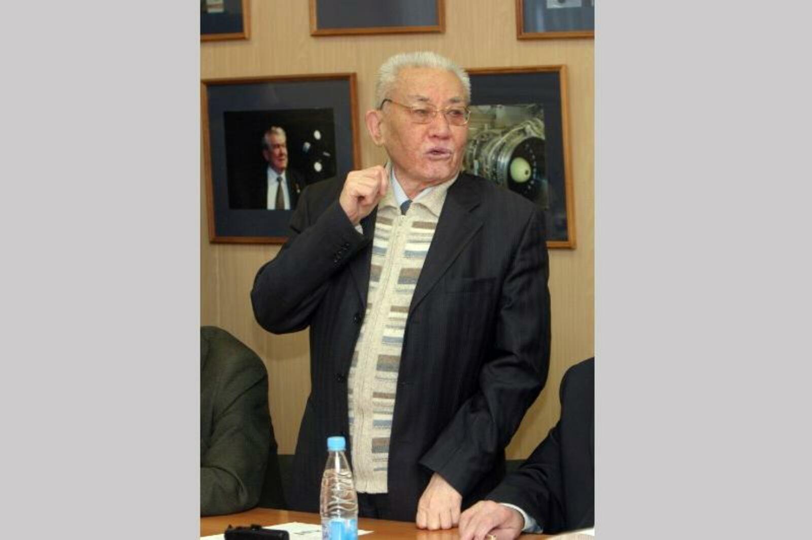 Олег Яровиков