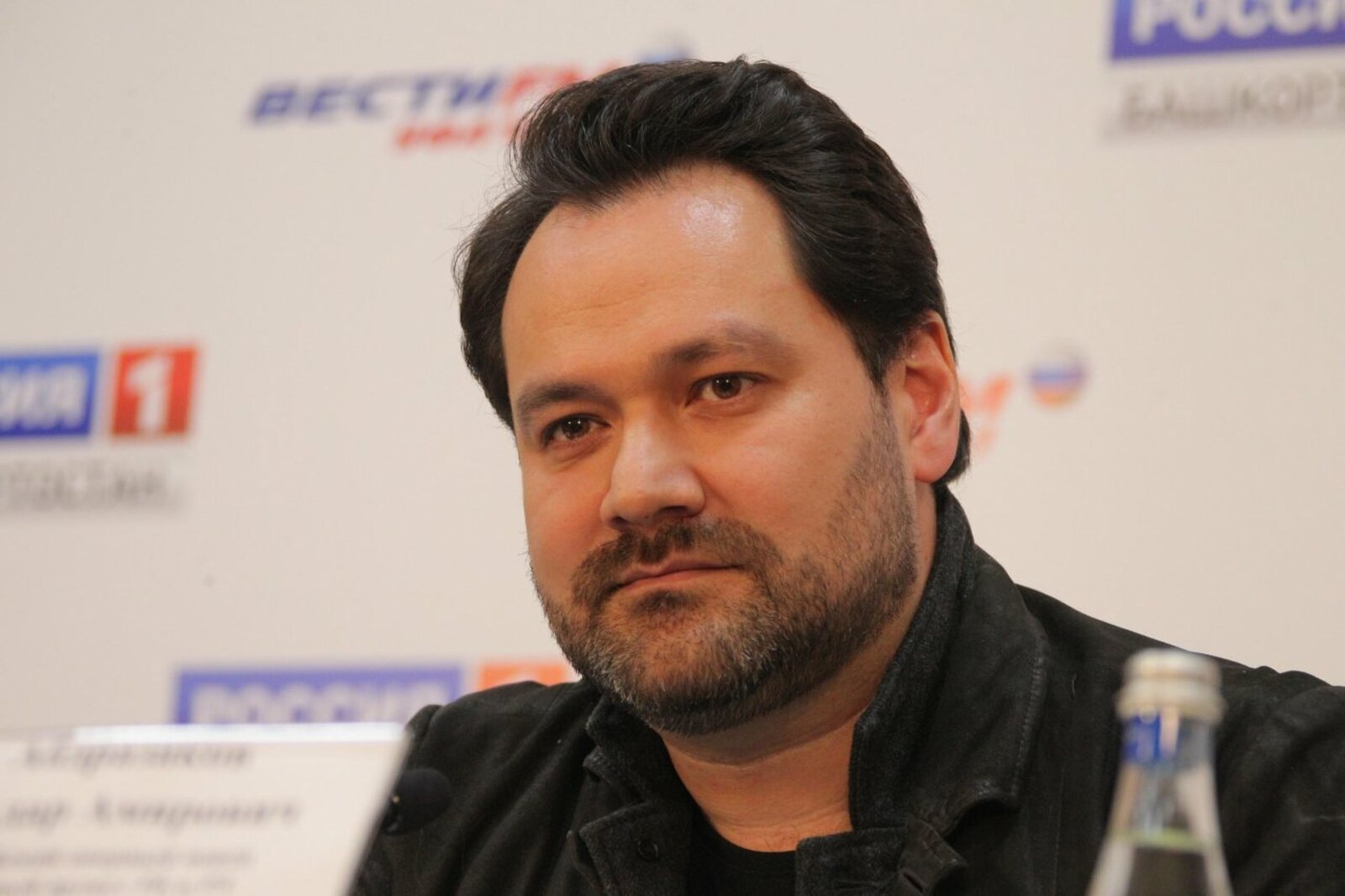 Олег Яровиков
