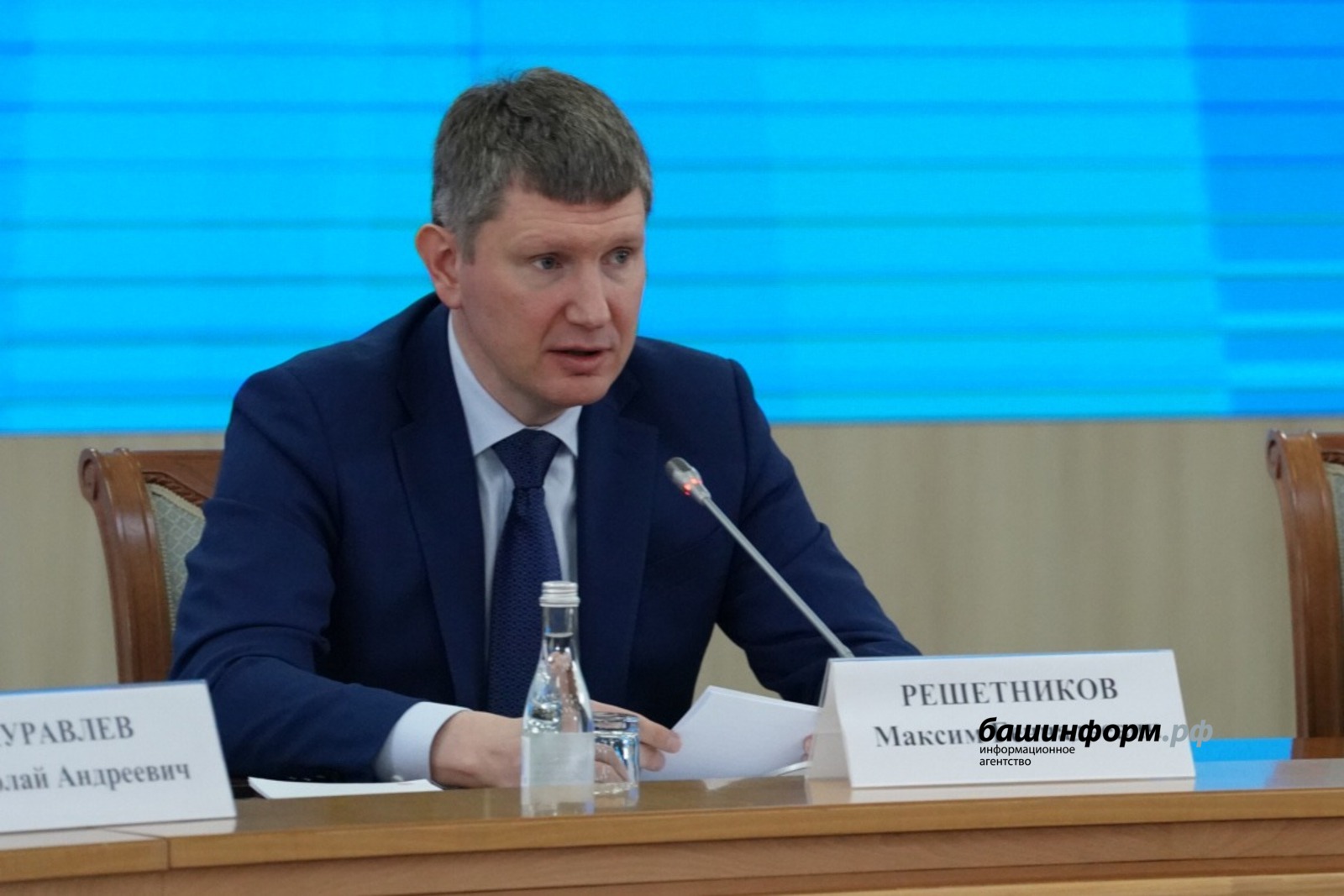 Олег Яровиков