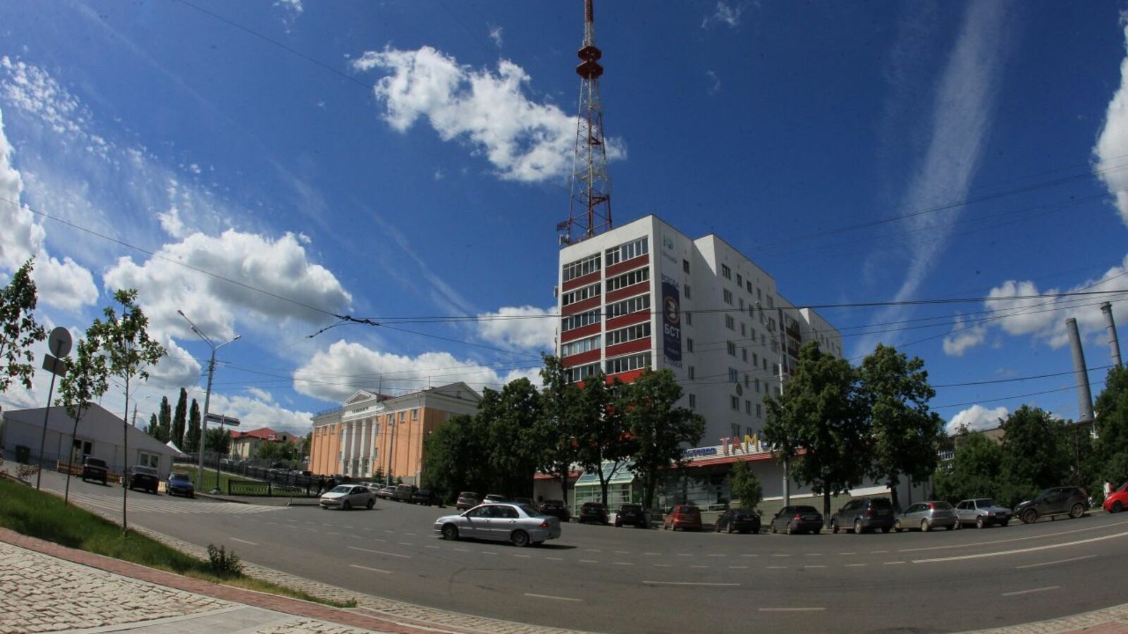 Олег Яровиков