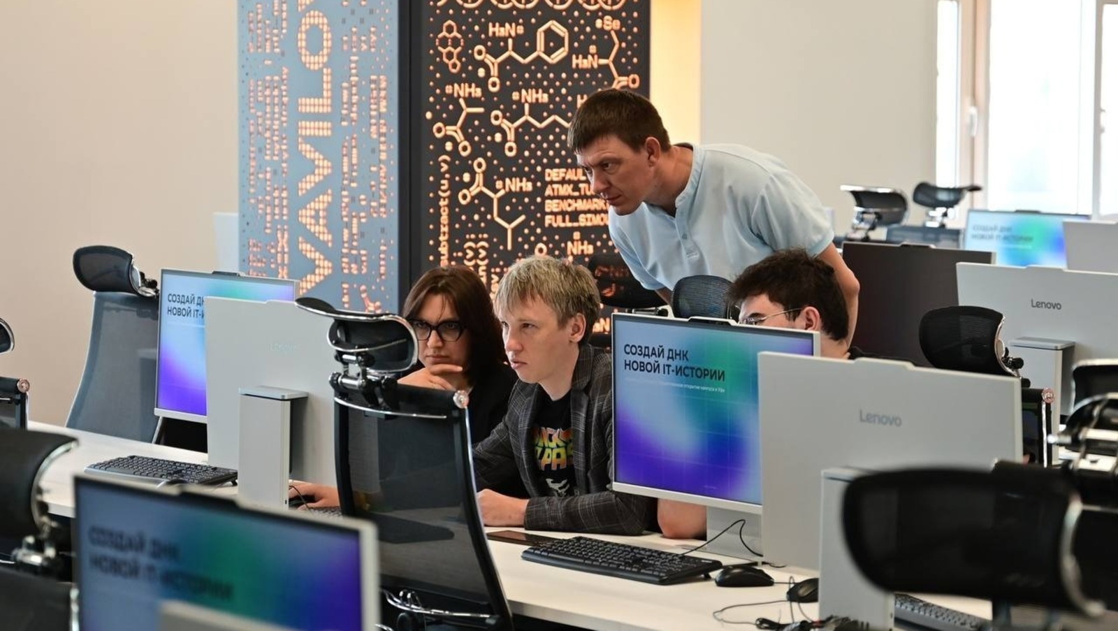 Андрей Назаров   https://t.me/agnazarov