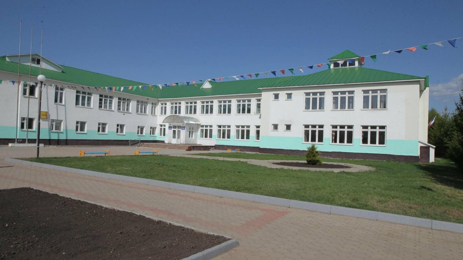 Олег Яровиков