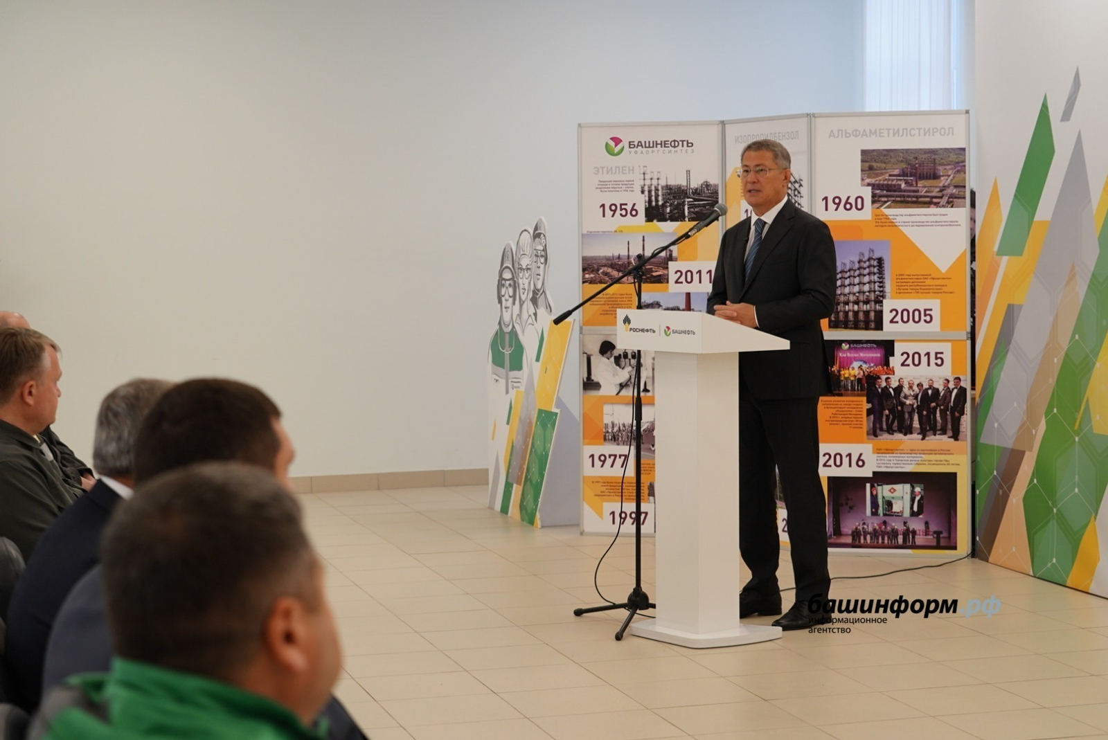 Олег Яровиков