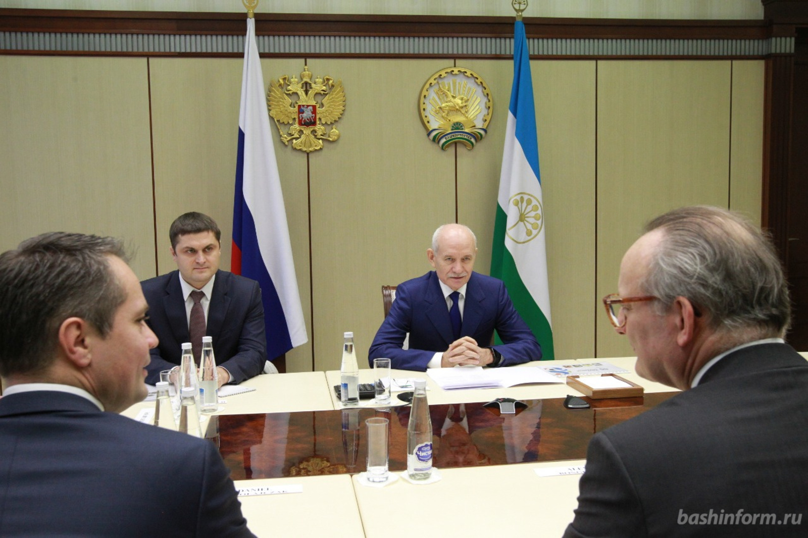 Олег Яровиков
